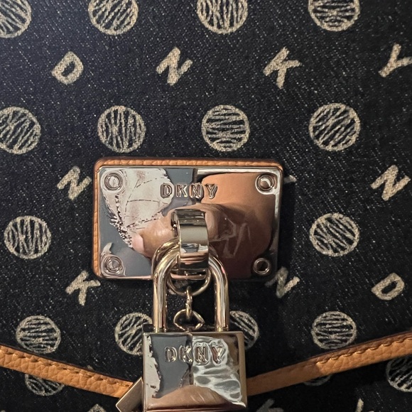 DKNY denim look logo cross body - Picture 3 of 9